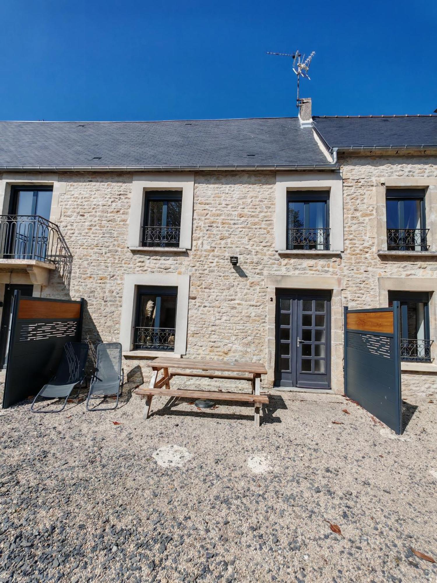 Le Domaine De La Gentilhommiere Situee Entre Bayeux Et Arromanches Les Bains Manvieux Εξωτερικό φωτογραφία
